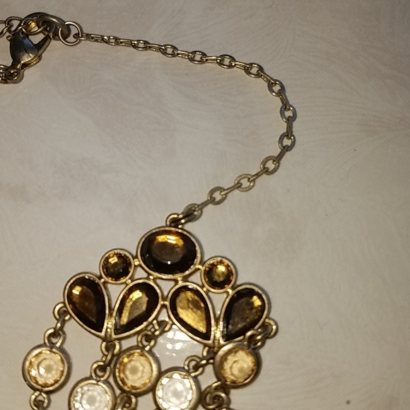 Retail $65! NWOT 5 Tier Statement Necklace - Picture 4 of 4